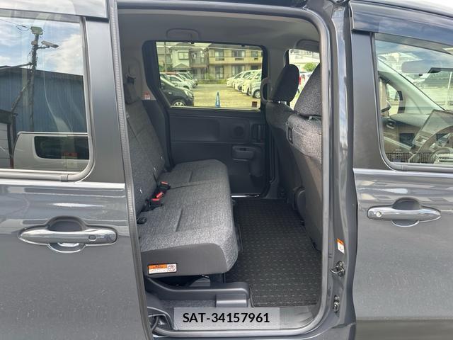 Toyota SIENTA 2023-07 8649908-12