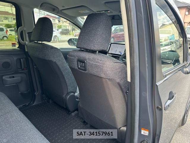 Toyota SIENTA 2023-07 8649908-14