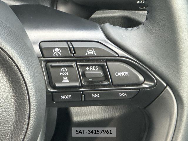 Toyota SIENTA 2023-07 8649908-17