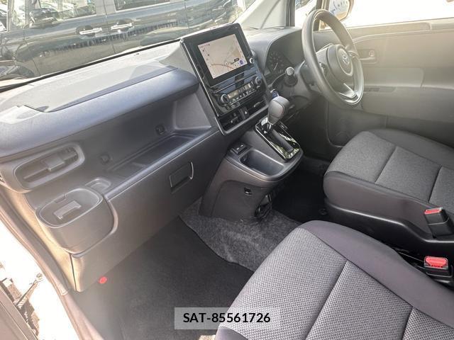 Toyota SIENTA 2024-02 8649977-11