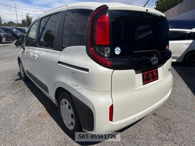 Toyota SIENTA 2024-02 8649977-8