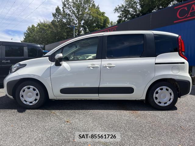 Toyota SIENTA 2024-02 8649977-9