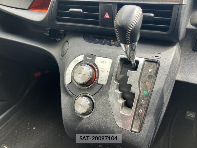 Toyota SIENTA 2019-09 8650118-11