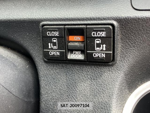 Toyota SIENTA 2019-09 8650118-13