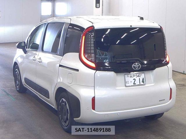 Toyota SIENTA 2022-09 8650250-1