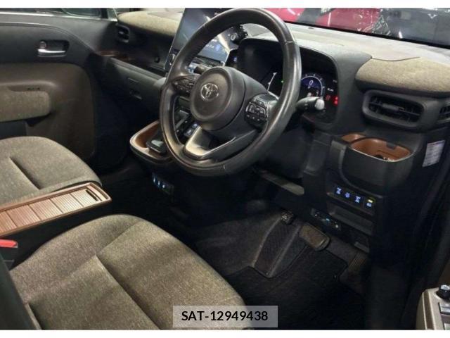 Toyota SIENTA 2022-10 8650321-2