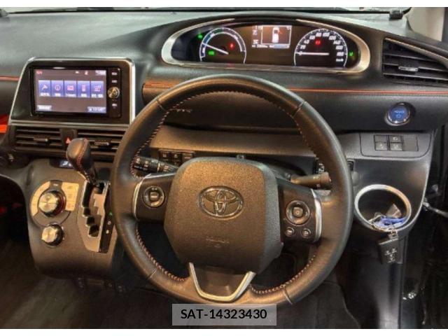 Toyota SIENTA 2017-09 8650410-2