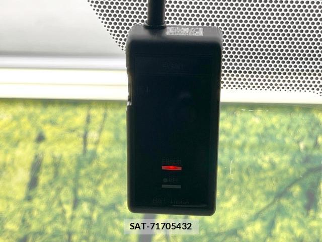 Toyota SIENTA 2018-03 8650847-6