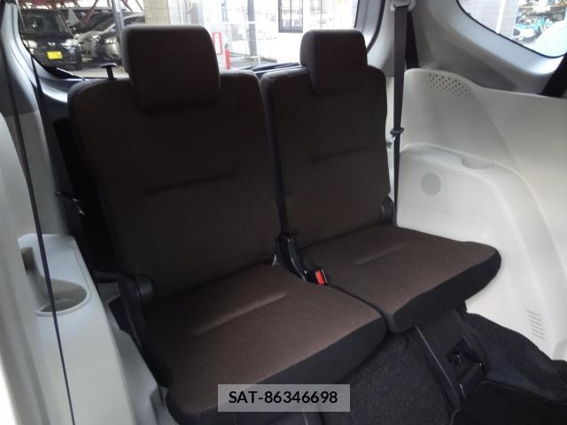 Toyota SIENTA 2015-08 8650863-11