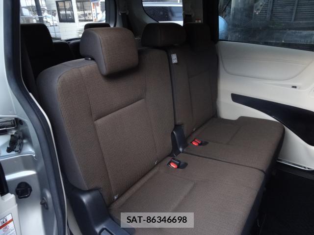 Toyota SIENTA 2015-08 8650863-12