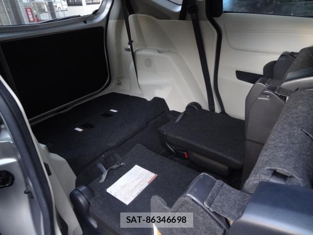 Toyota SIENTA 2015-08 8650863-13