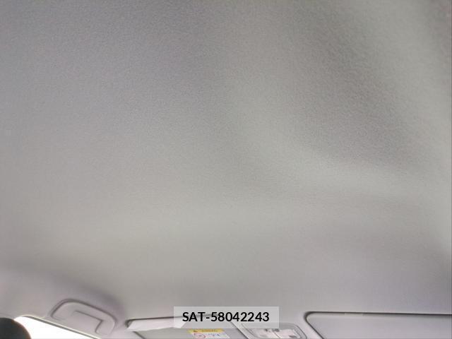 Toyota SIENTA 2018-11 8650918-16