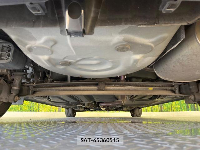 Toyota SIENTA 2015-07 8650939-19