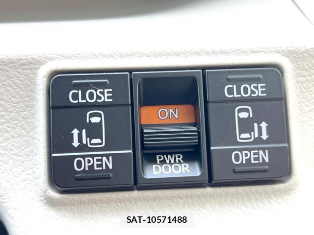 Toyota SIENTA 2018-11 8650966-4