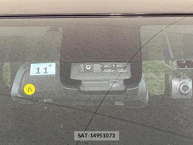 Toyota SIENTA 2018-11 8651211-3