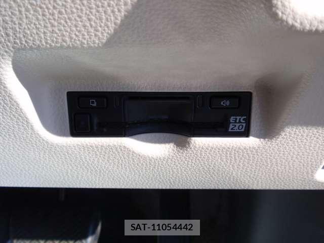 Toyota SIENTA 2023-03 8651224-10