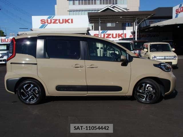 Toyota SIENTA 2023-03 8651224-17