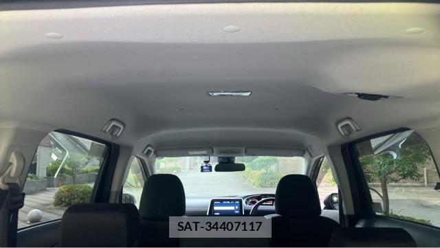 Toyota SIENTA 2019-02 8651442-15