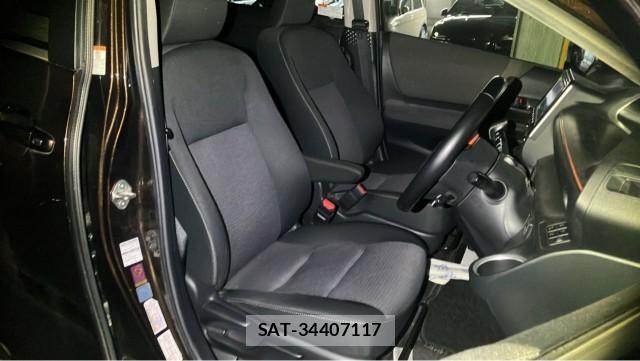 Toyota SIENTA 2019-02 8651442-5