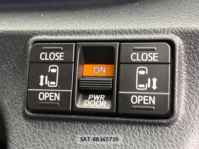 Toyota SIENTA 2016-04 8651536-2