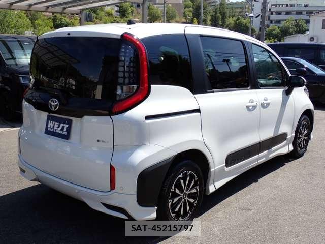 Toyota SIENTA 2025-05 8651658-1