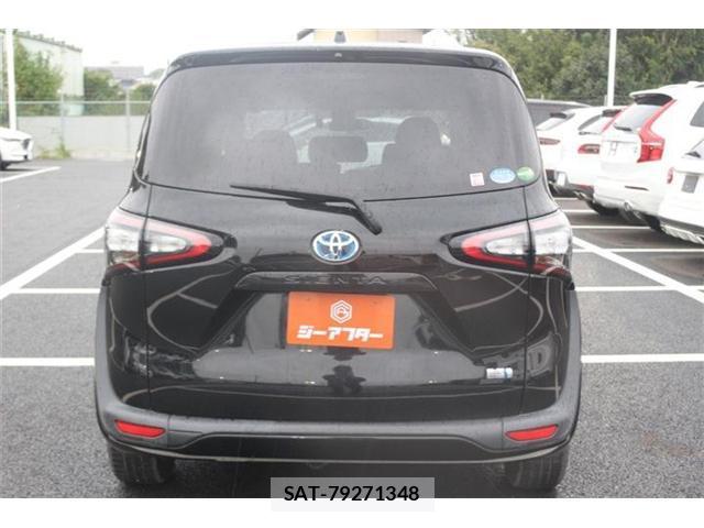 Toyota SIENTA 2017-06 8651881-16