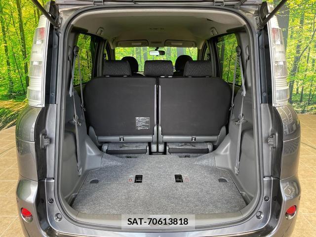 Toyota SIENTA 2011-12 8652003-10