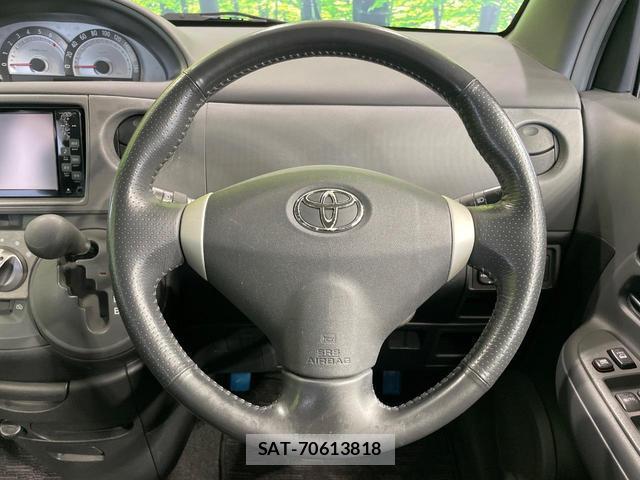 Toyota SIENTA 2011-12 8652003-11