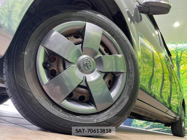 Toyota SIENTA 2011-12 8652003-12