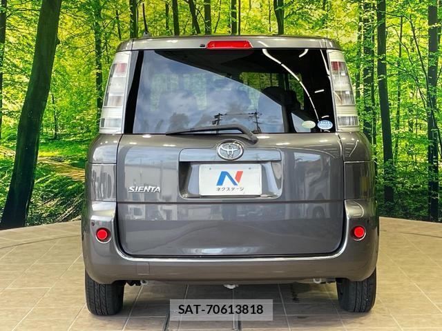 Toyota SIENTA 2011-12 8652003-15