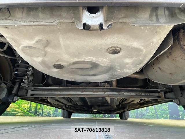 Toyota SIENTA 2011-12 8652003-19