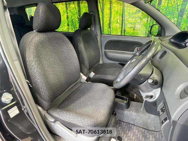 Toyota SIENTA 2011-12 8652003-7
