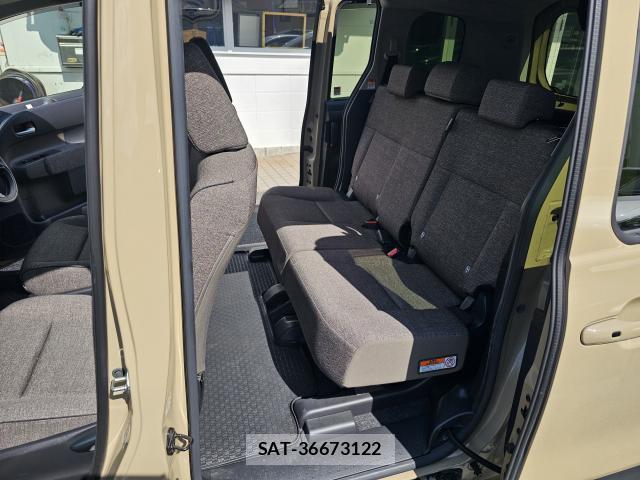Toyota SIENTA 2023-09 8652050-8
