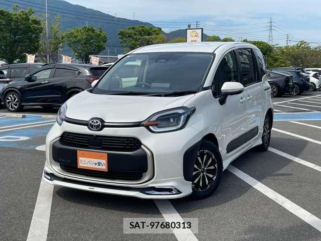 Toyota SIENTA 2023-10 8652277-12