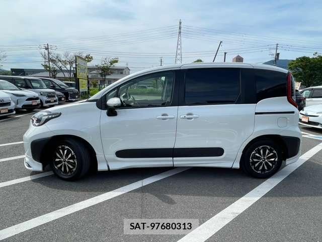 Toyota SIENTA 2023-10 8652277-14