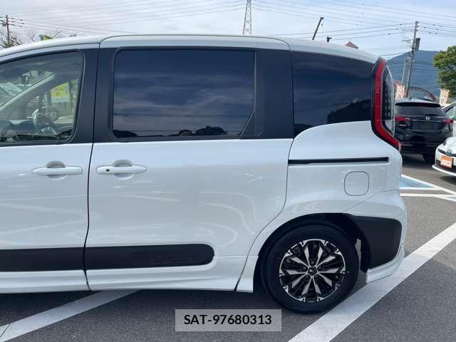 Toyota SIENTA 2023-10 8652277-18