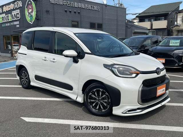 Toyota SIENTA 2023-10 8652277-4