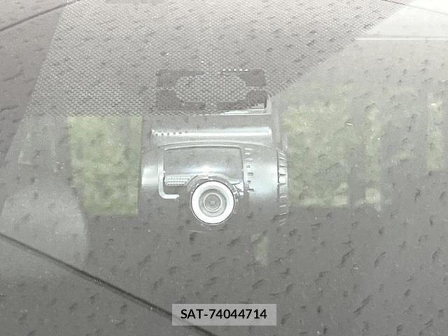 Toyota SIENTA 2016-01 8652281-5