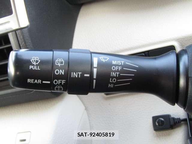 Toyota SIENTA 2020-09 8652340-16