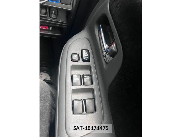 Toyota SIENTA 2015-09 8652425-13