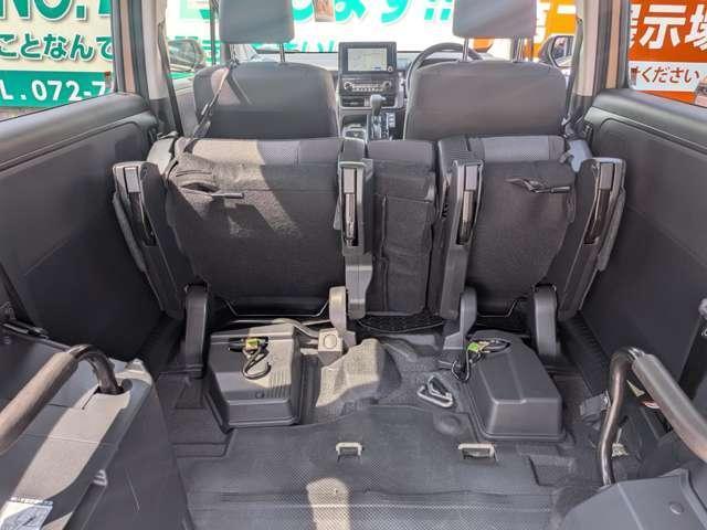 Toyota SIENTA 2023-08 8652525-4