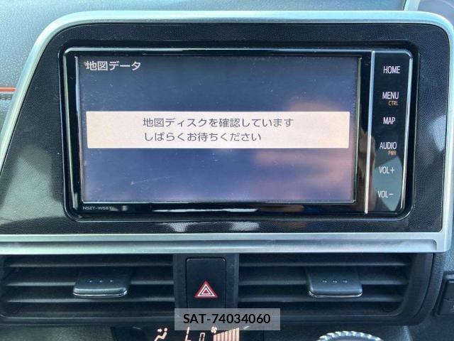 Toyota SIENTA 2018-10 8652706-3