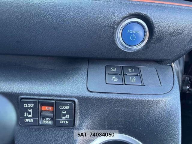 Toyota SIENTA 2018-10 8652706-4