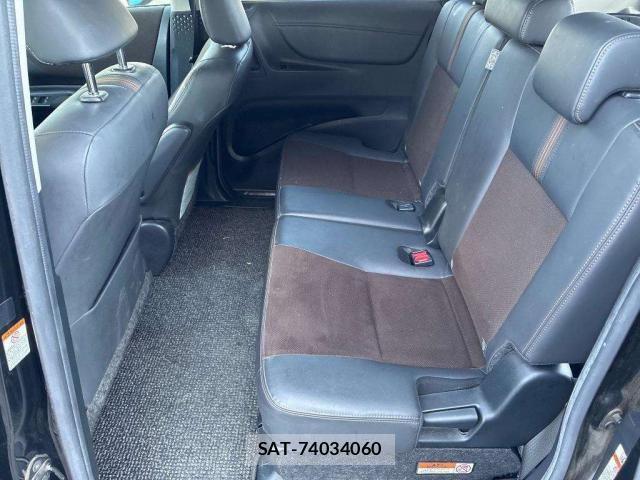 Toyota SIENTA 2018-10 8652706-8