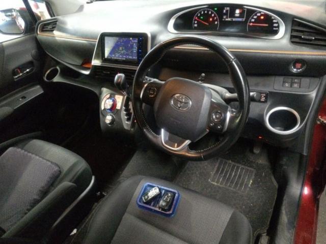 Toyota SIENTA 2021-09 8652716-5