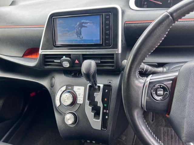 Toyota SIENTA 2021-05 8652804-11