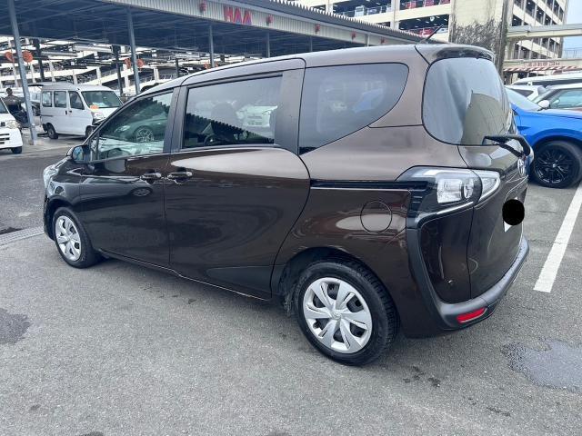 Toyota SIENTA 2021-05 8652804-8