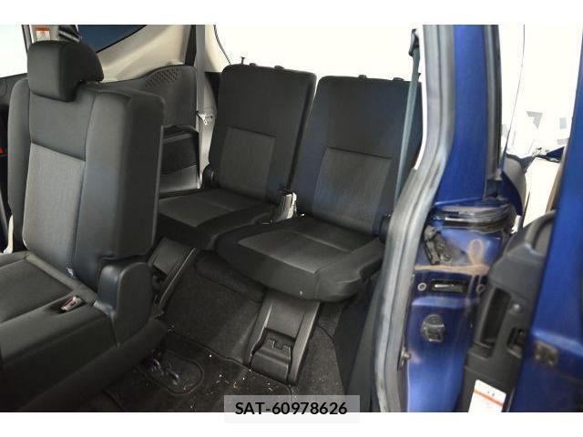 Toyota SIENTA 2021-07 8652891-11