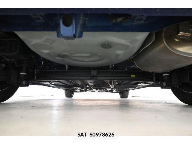 Toyota SIENTA 2021-07 8652891-14