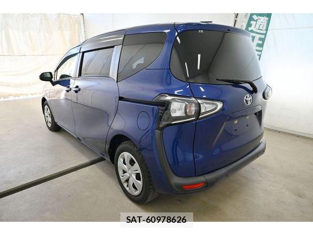 Toyota SIENTA 2021-07 8652891-3